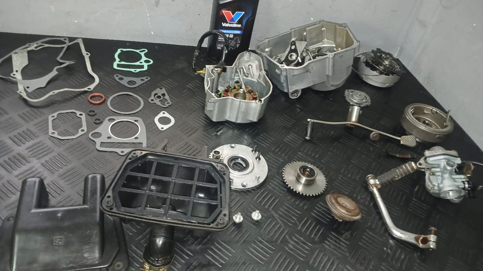 Motor desarmado con juntas y retenes nuevos